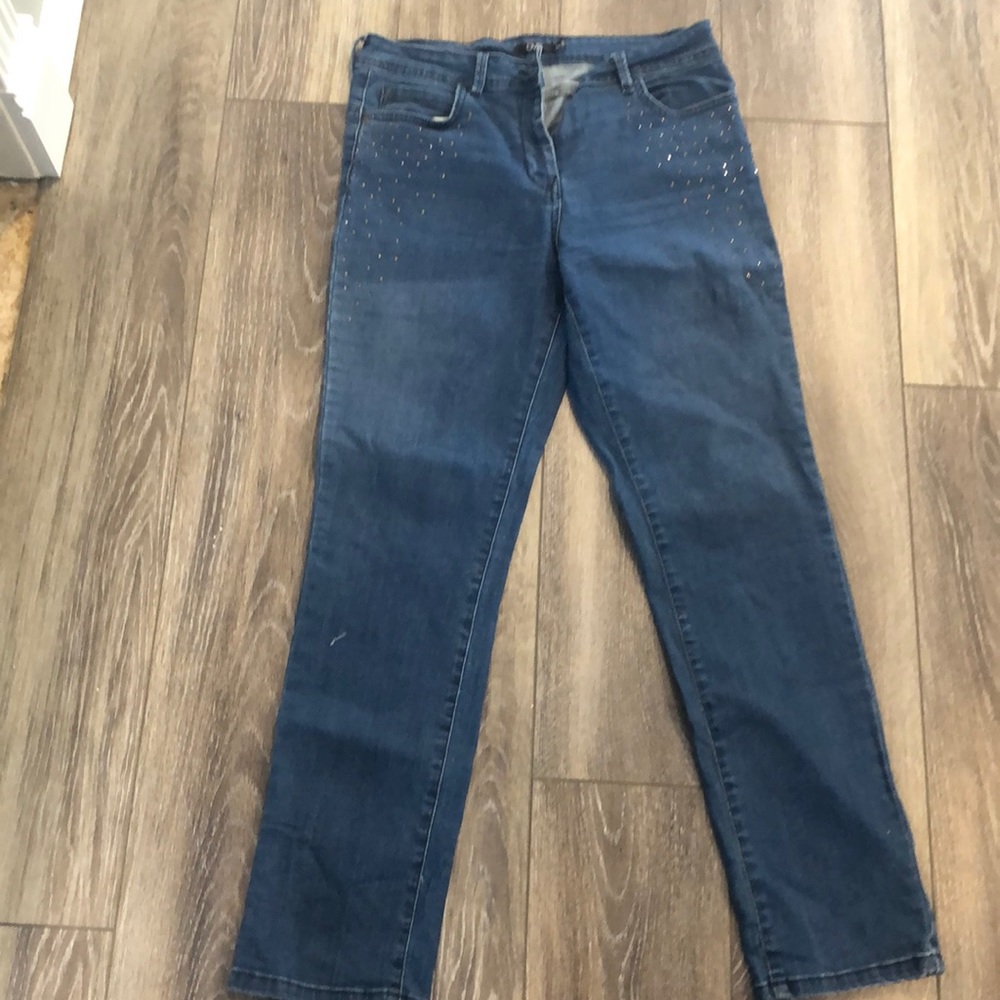 High waisted jeans